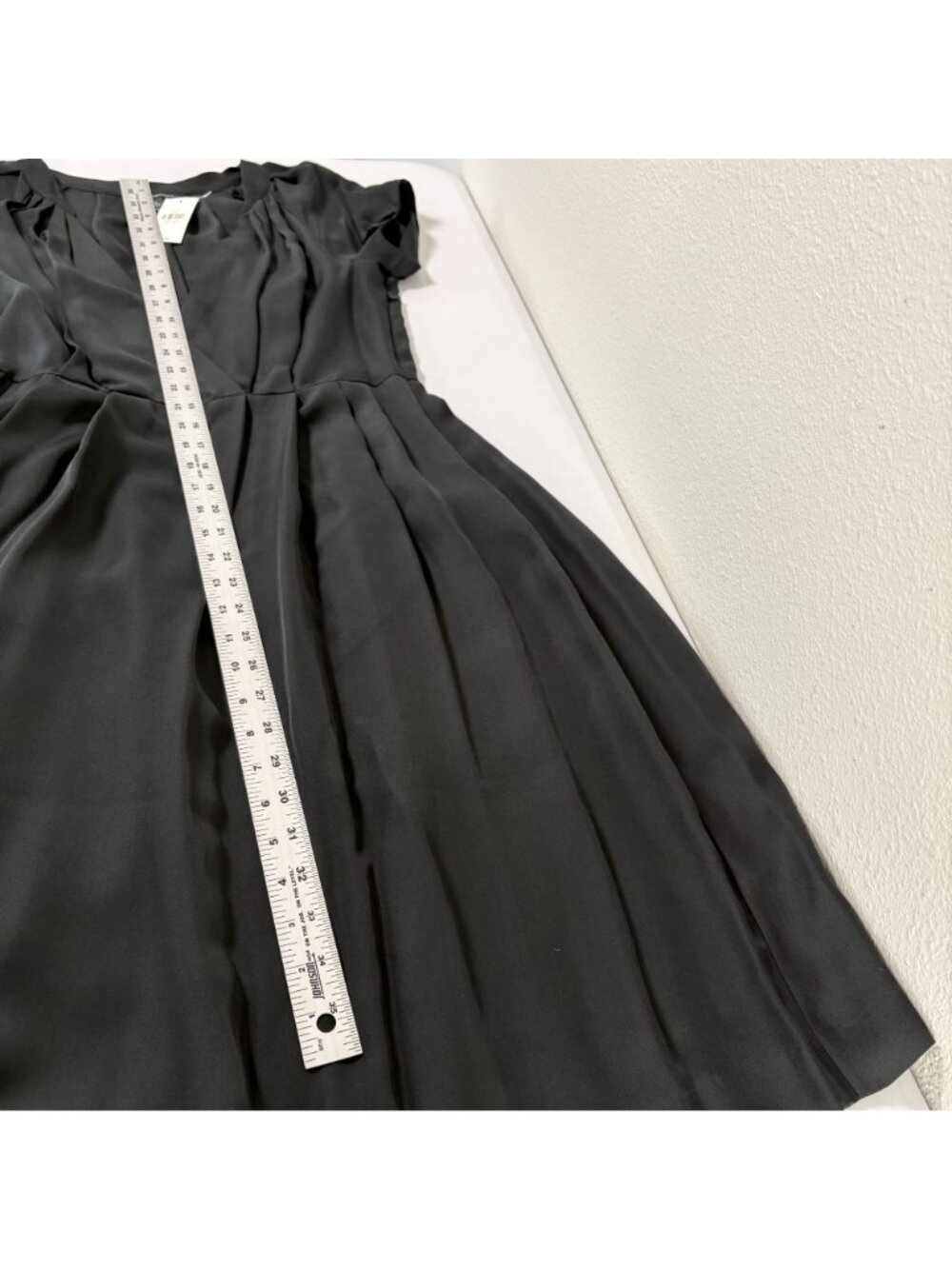 Banana Republic Midi Dress Womens 10 Black 100% Silk V Neck Short Sleeve - Picture 11 of 12